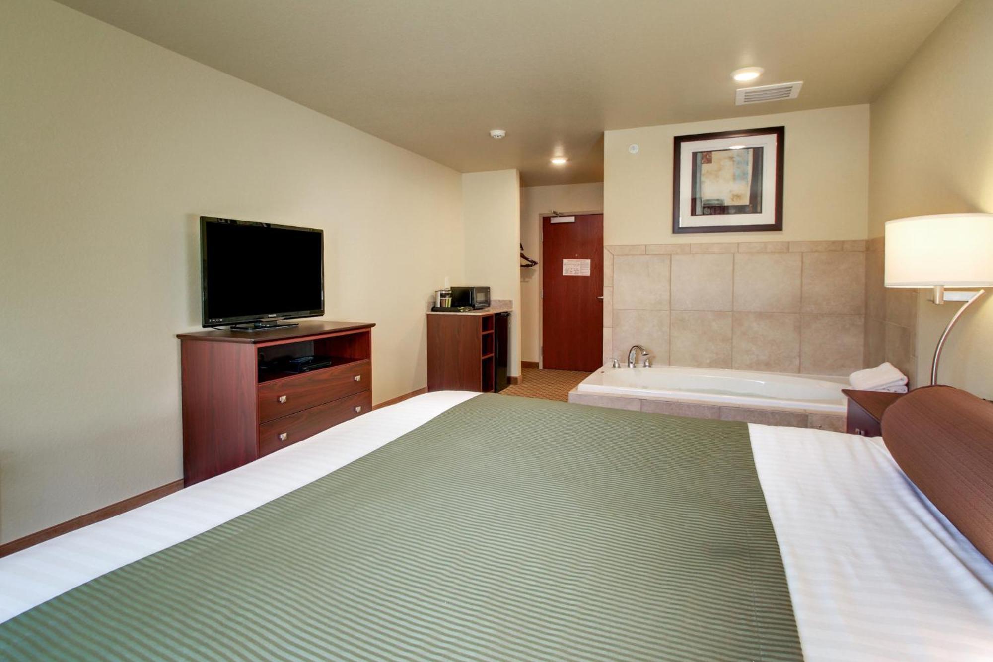 Cobblestone & - Hotel